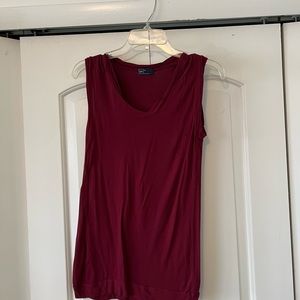 Gap Tank Top